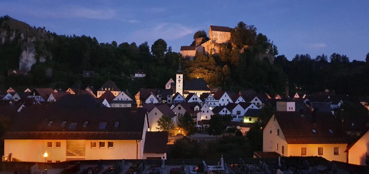 Gasthaus Zum Schneider Pottenstein Exterior photo